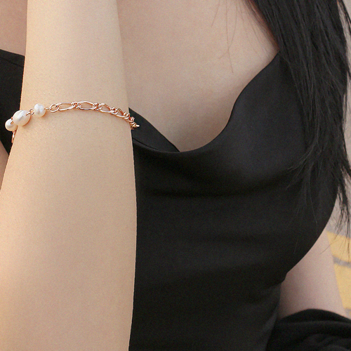 May Spring Special + Free Shipping★<br> <font color="red">primium freshwater pearl</font><BR> Oria freshwater pearl chain bracelet<BR> BA0471