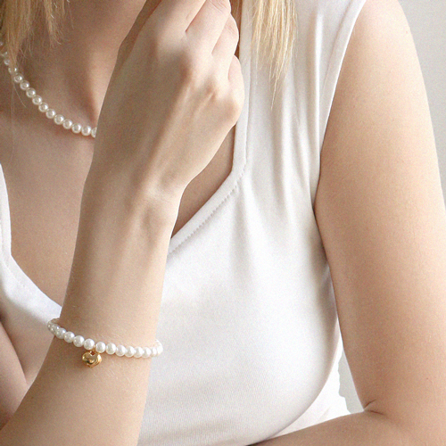 <font color="red">99.9% pure gold 24K Gold</font> bracelet<br><font color="red"> </font>Plump pure gold heart pearl bracelet (6mm)<BR> BA0001_J