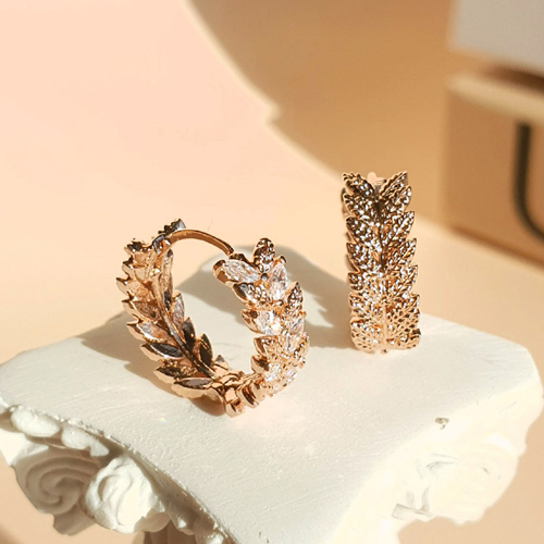 Free summer special price + free shipping★ <font color="red"><br>♣Garden Series♣14k Gold★</font><br> <font color="red">White Gold Add</font><br> Laurel Double-Sided One-Touch Ring Earrings EA1868