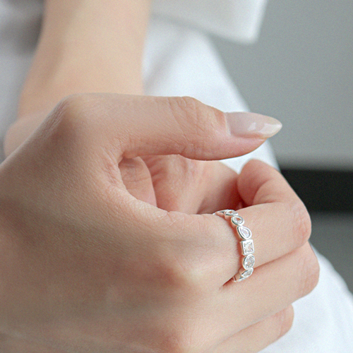 Free summer special price + free shipping★<br> <font color="red">Total 92.5 Silver</font><br> Yegrina Crystal Ring<br> LRA0004