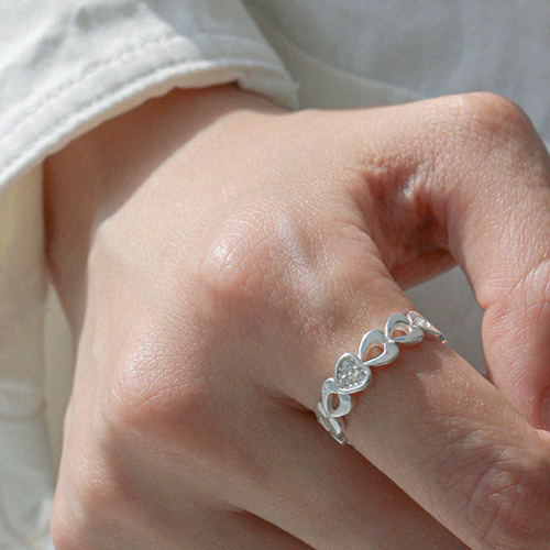 Free summer special price + free shipping★<br> <font color="red">Total 92.5 Silver</font><br> Heartbus Crystal Ring<br> LRA0008
