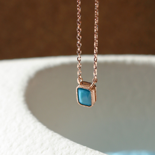 Summer Sale Special + Free Shipping★<font color="red"> </font><br>Mel Mini Square Necklace<br> NA0561