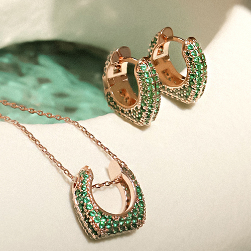 110,000 won discount + free shipping today only★ <font color="red"><br>92.5 Silver★<br> Earring/Necklace SET</font><br> Bohenia Emerald SET SET0453