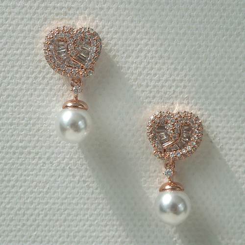 New arrivals 50% off ★ Free shipping<br> <font color="red">92.5 Silver★</font><br> heart madeleine olive earring(8mm)<br> EA0015_A